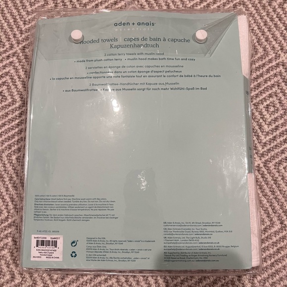 Aden + Anais Hooded towels - Picture 2 of 3